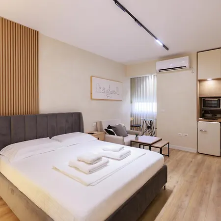 Apartment Syncron In The Center Of *