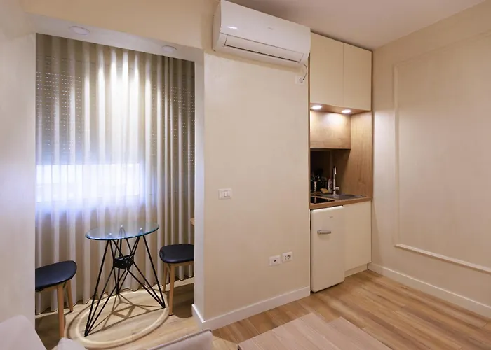 Syncron In The Center Of Apartment