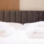 Syncron In The Center Of Apartment *