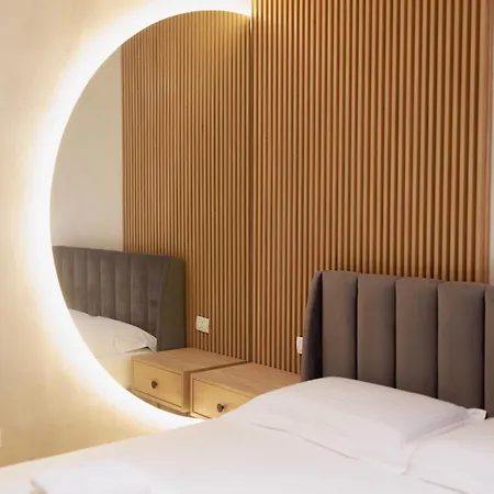 Syncron In The Center Of Appartement Tirana
